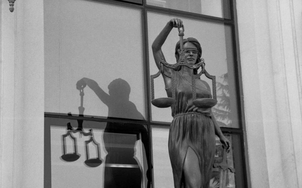 Assessoria integral de dret mercantil, laboral i fiscal a la comissió jurídica assessora en la Costa Brava.